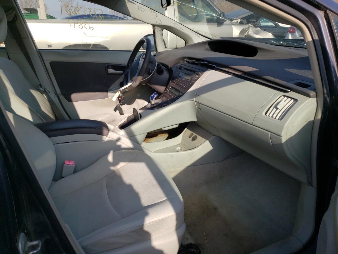 Photo 5 from auction – 2010 TOYOTA PRIUS with VIN JTDKN3DU1A0037780