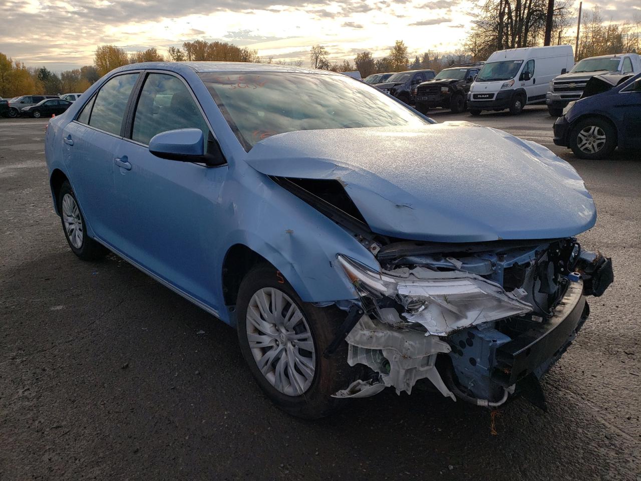 TOYOTA CAMRY BASE 2012 مع رقم تعريف المركبة 4T4BF1FK4CR196447 - صورة من المزاد