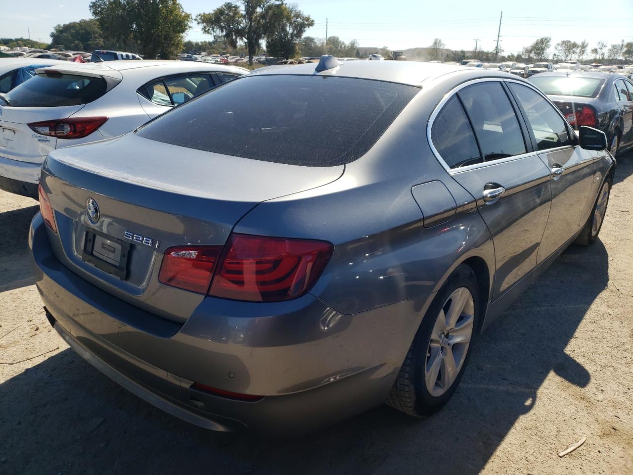 Photo 4 from auction – 2012 BMW 528 I with VIN WBAXG5C58CDW24220