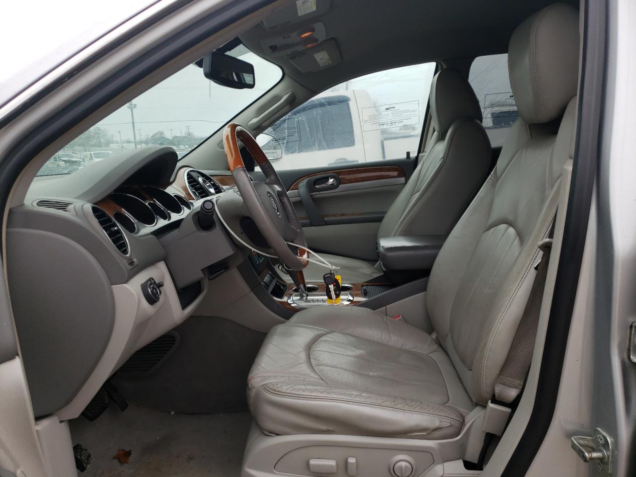 Photo 5 from auction – 2010 BUICK ENCLAVE CX with VIN 5GALRBED0AJ163657