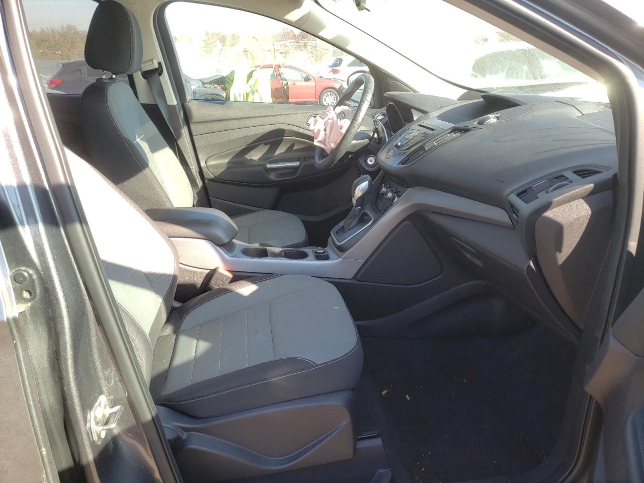 Photo 5 from auction – 2014 FORD ESCAPE SE with VIN 1FMCU9GX2EUB65424