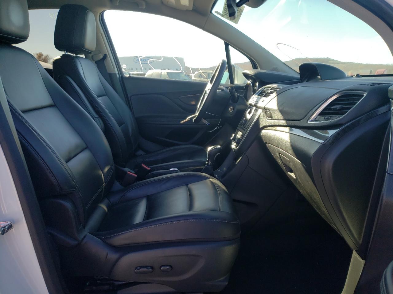 Photo 5 from auction – 2016 BUICK ENCORE with VIN KL4CJCSB2GB673987