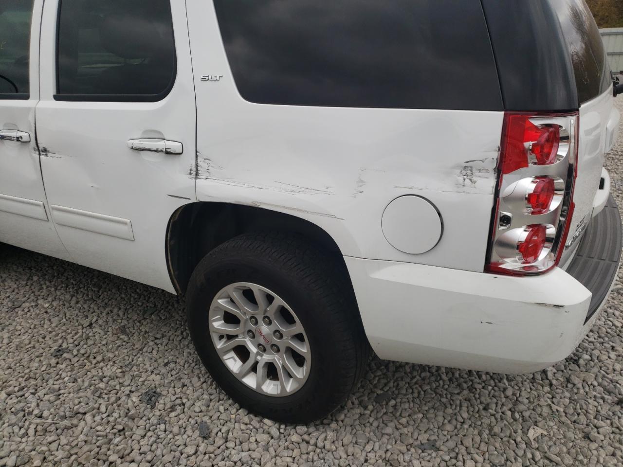 Photo 9 from auction – 2010 GMC YUKON SLT with VIN 1GKUKCE09AR210488