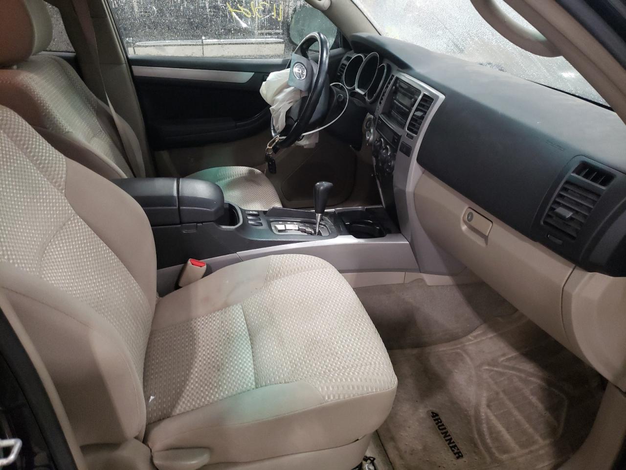 Photo 5 from auction – 2006 TOYOTA 4RUNNER SR with VIN JTEBU14R268075946