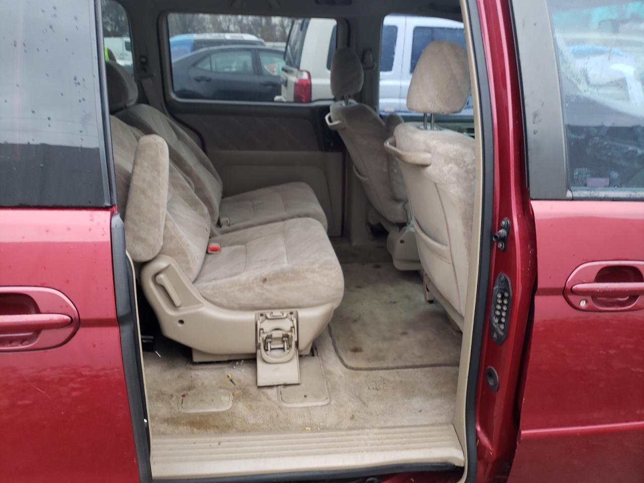 Photo 6 from auction – 2004 HONDA ODYSSEY EX with VIN 5FNRL18844B110829