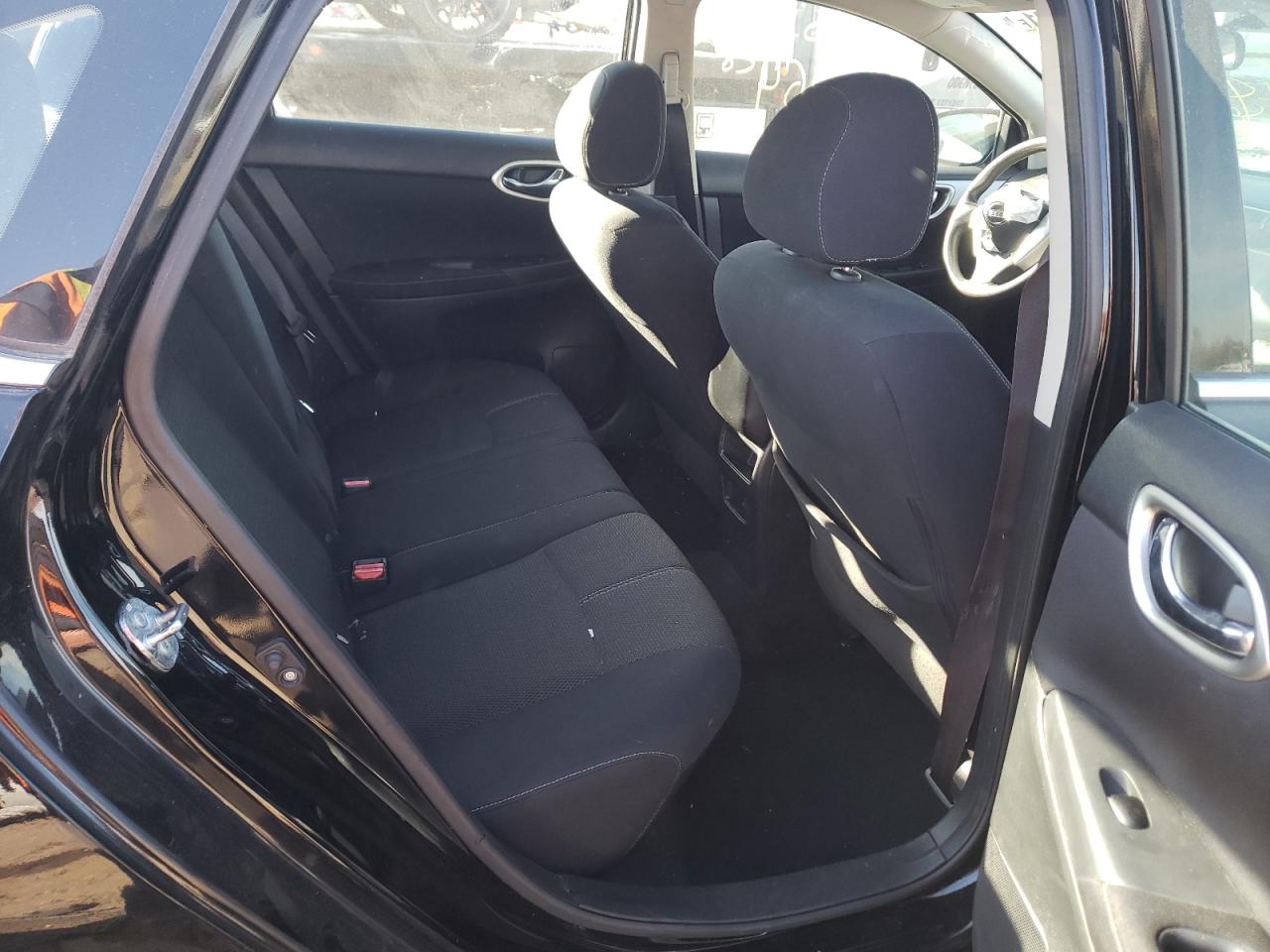 Photo 6 from auction – 2014 NISSAN SENTRA S with VIN 3N1AB7AP1EY281387