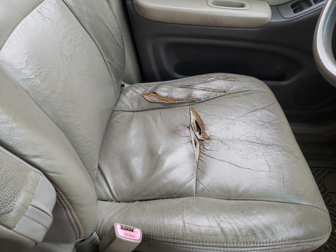 Photo 9 from auction – 2006 TOYOTA HIGHLANDER with VIN JTEEP21A360152475