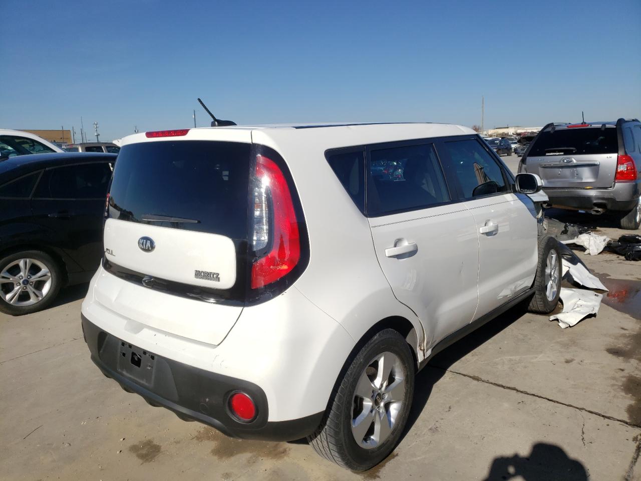 Photo 4 from auction – 2019 KIA SOUL with VIN KNDJN2A21K7005557