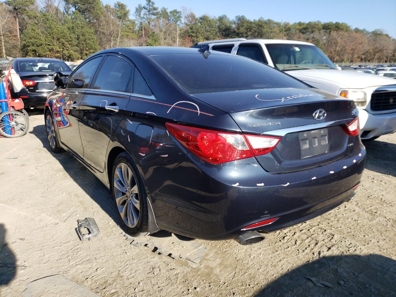 Photo 3 from auction – 2011 HYUNDAI SONATA SE with VIN 5NPEC4AB1BH192538