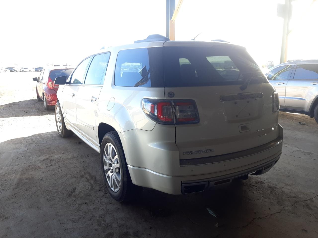 Photo 3 from auction – 2015 GMC ACADIA DEN with VIN 1GKKRTKD7FJ254649