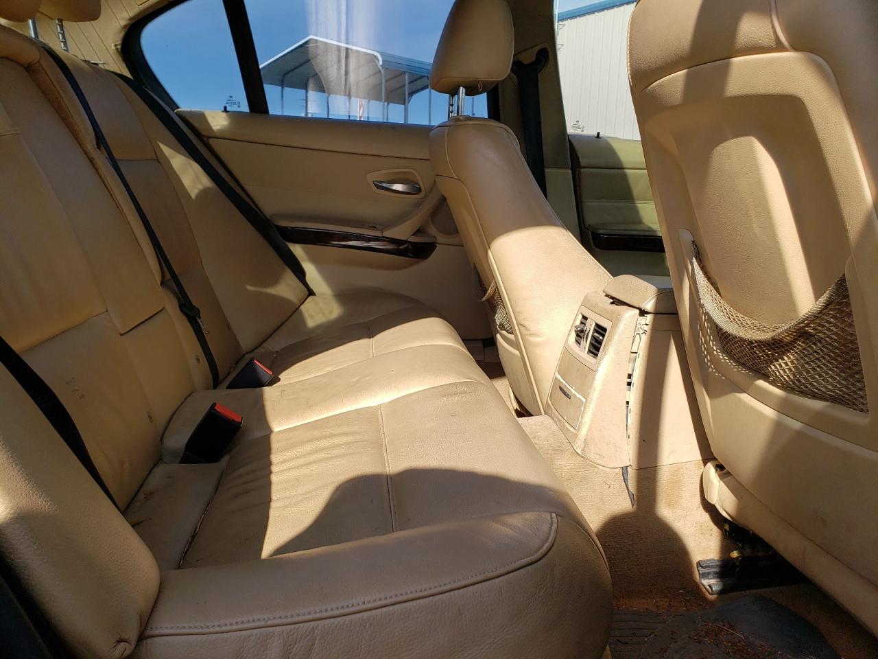 Photo 6 from auction – 2006 BMW 330 I with VIN WBAVB33556PS15511