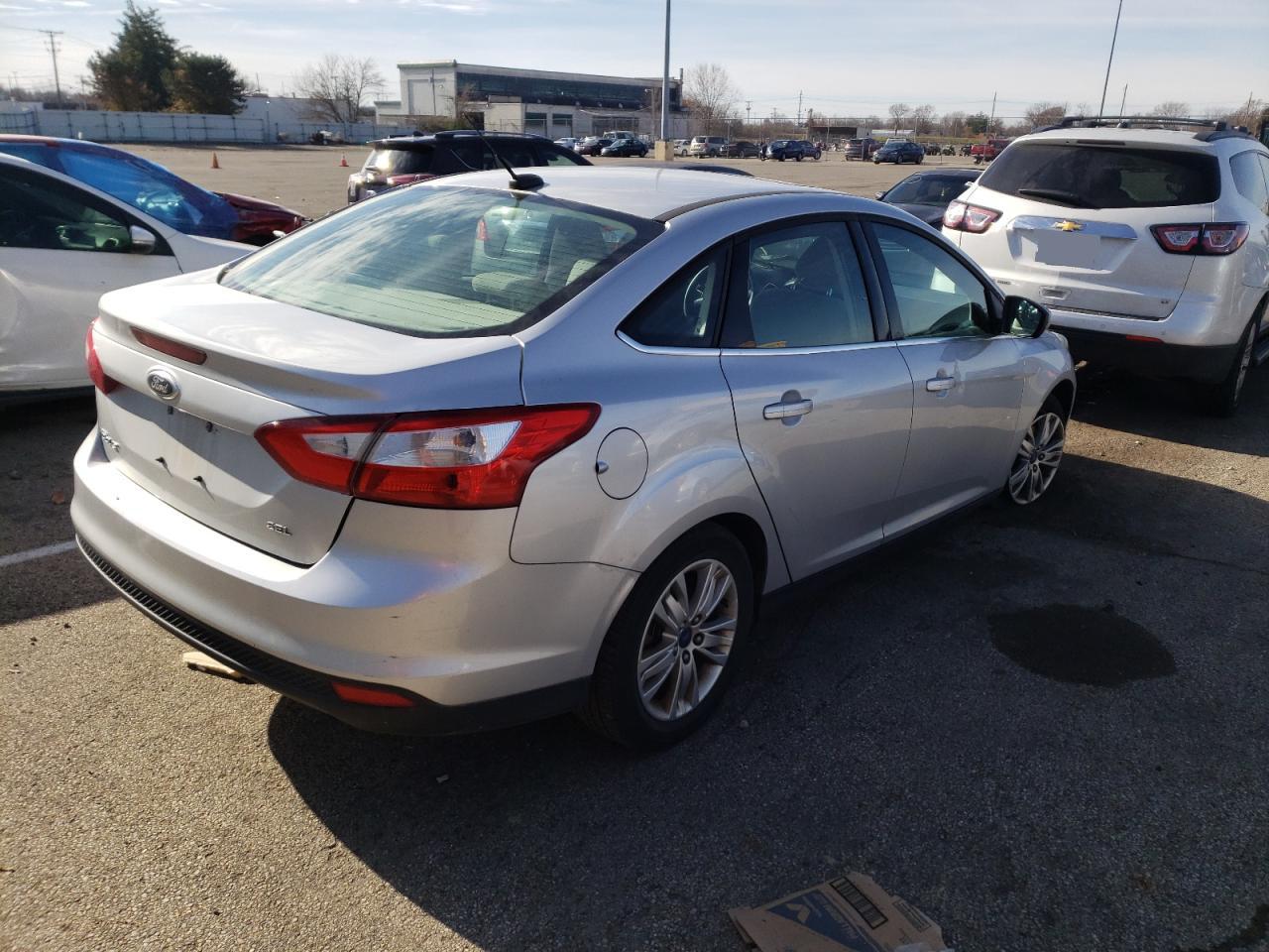 Photo 4 from auction – 2012 FORD FOCUS SEL with VIN 1FAHP3H23CL201065