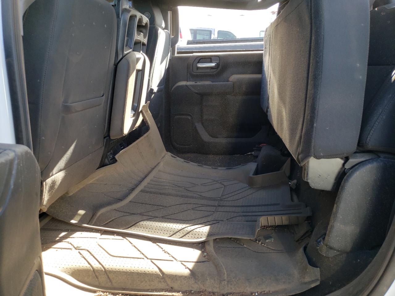 Photo 6 from auction – 2021 CHEVROLET SILVERADO with VIN 1GC1YNEY1MF264016