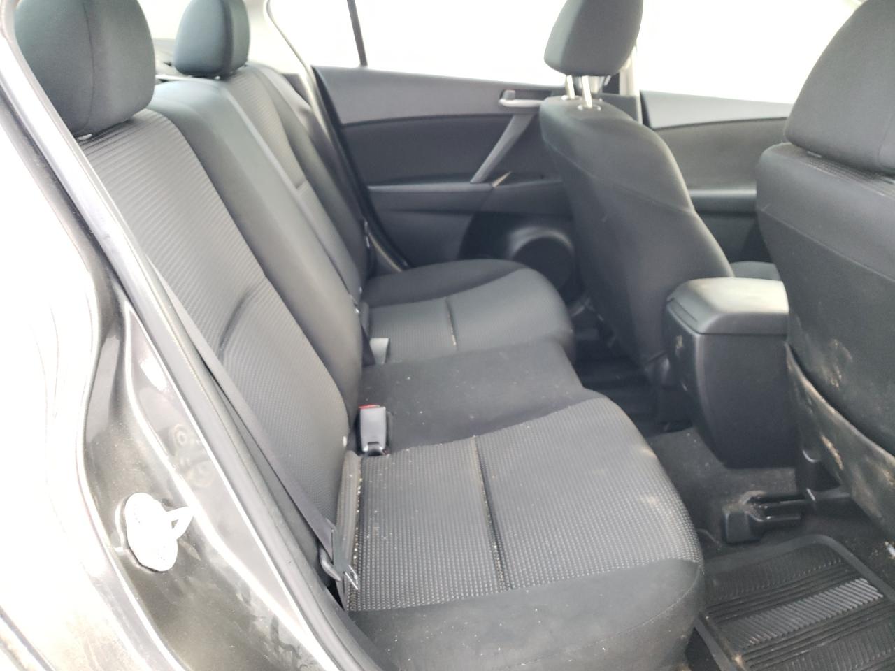 Photo 6 from auction – 2012 MAZDA 3 I with VIN JM1BL1UF9C1640307