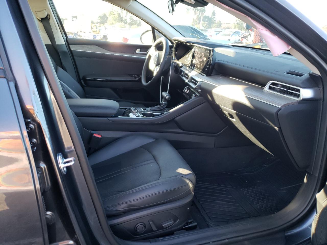 Photo 5 from auction – 2022 KIA K5 EX with VIN 5XXG34J24NG105563