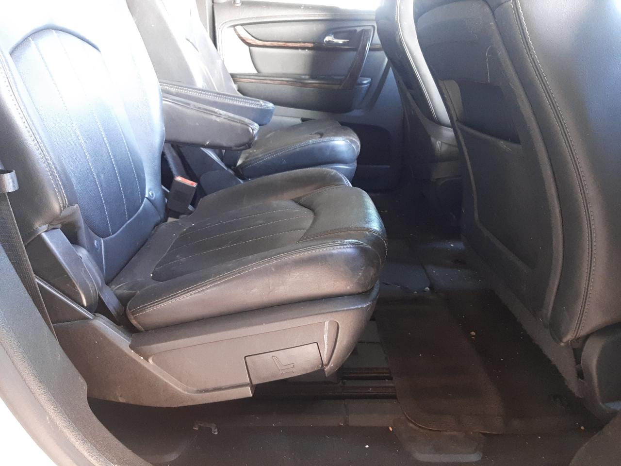 Photo 6 from auction – 2015 GMC ACADIA DEN with VIN 1GKKRTKD7FJ254649