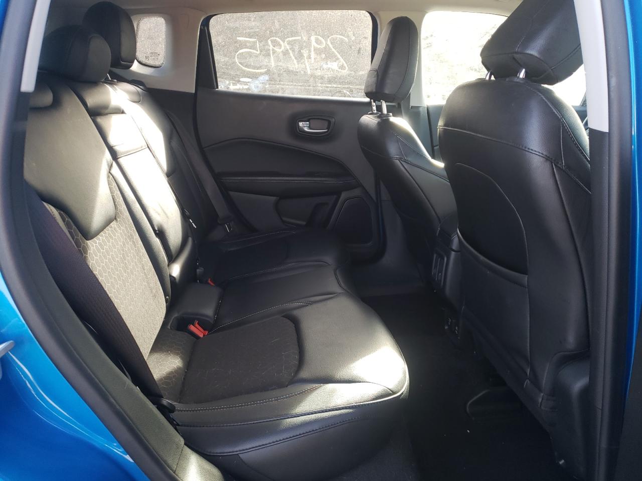Photo 6 from auction – 2018 JEEP COMPASS LA with VIN 3C4NJDBB0JT155130