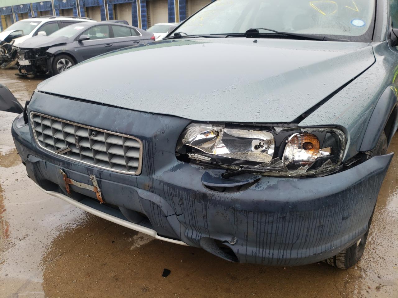 Photo 9 from auction – 2001 VOLVO V70 XC with VIN YV1SZ58D411025850