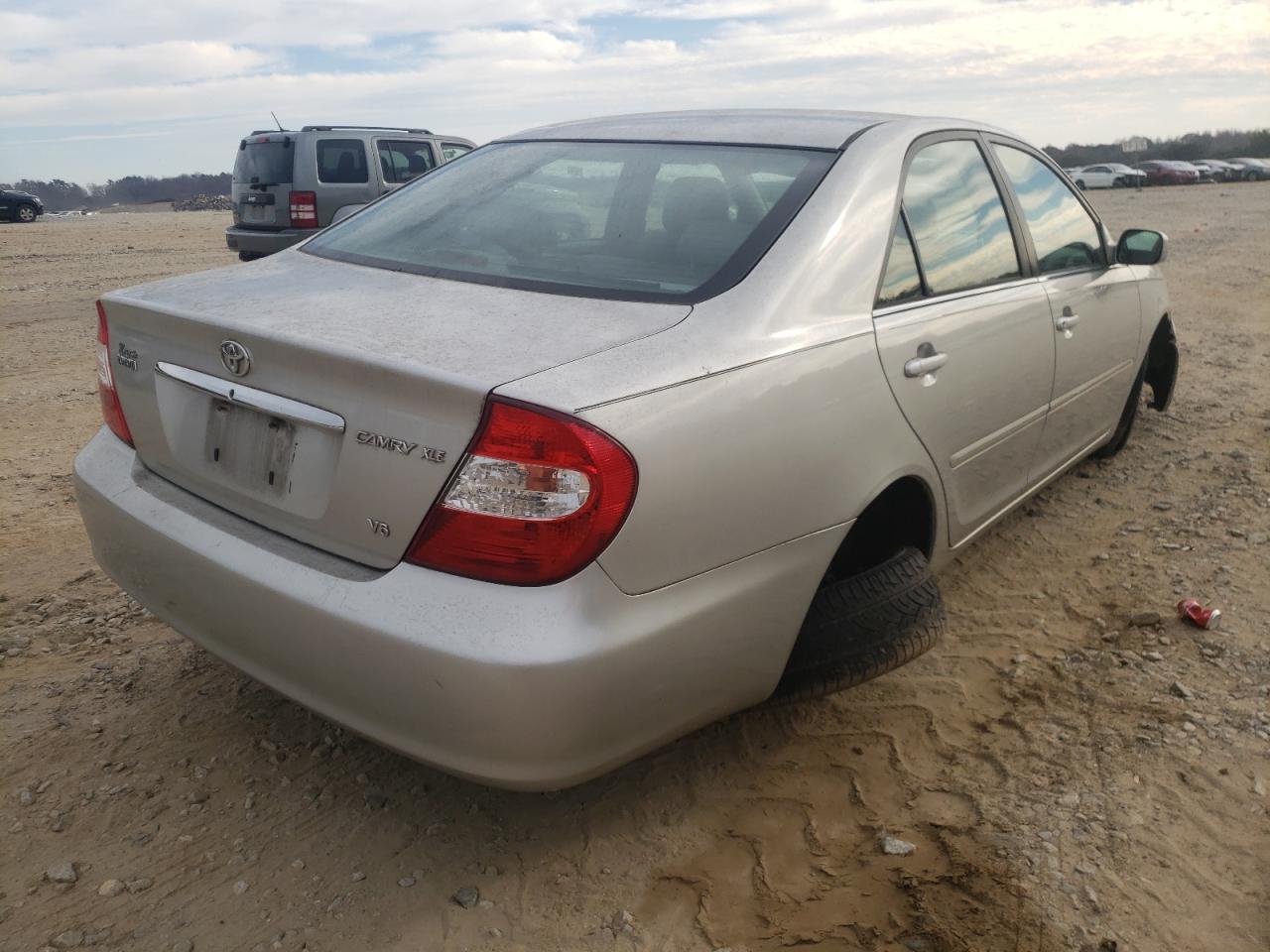 Photo 4 from auction – 2004 TOYOTA CAMRY LE with VIN 4T1BF32K54U570626