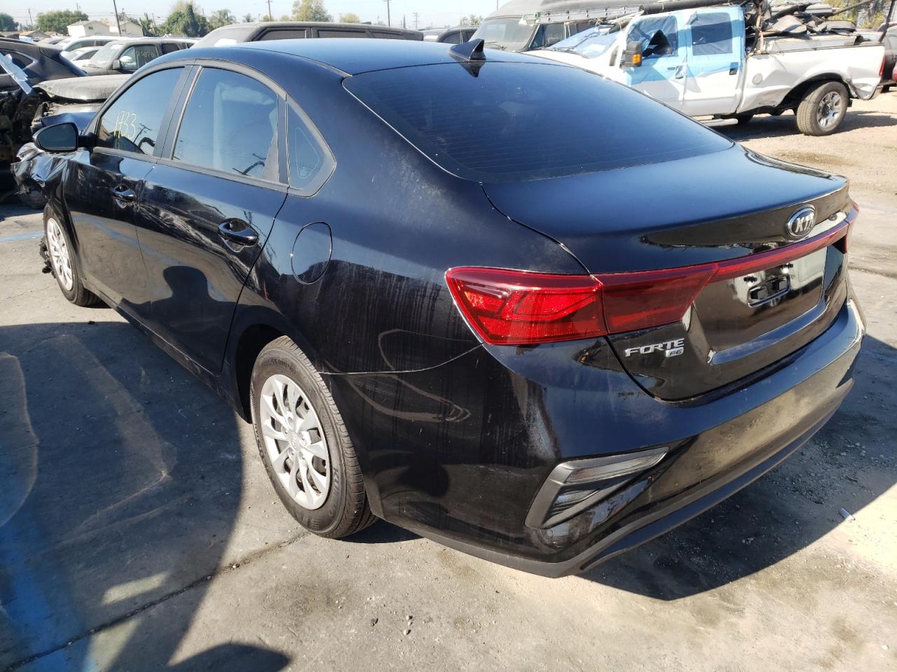 Photo 3 from auction – 2021 KIA FORTE FE with VIN 3KPF24AD2ME397477