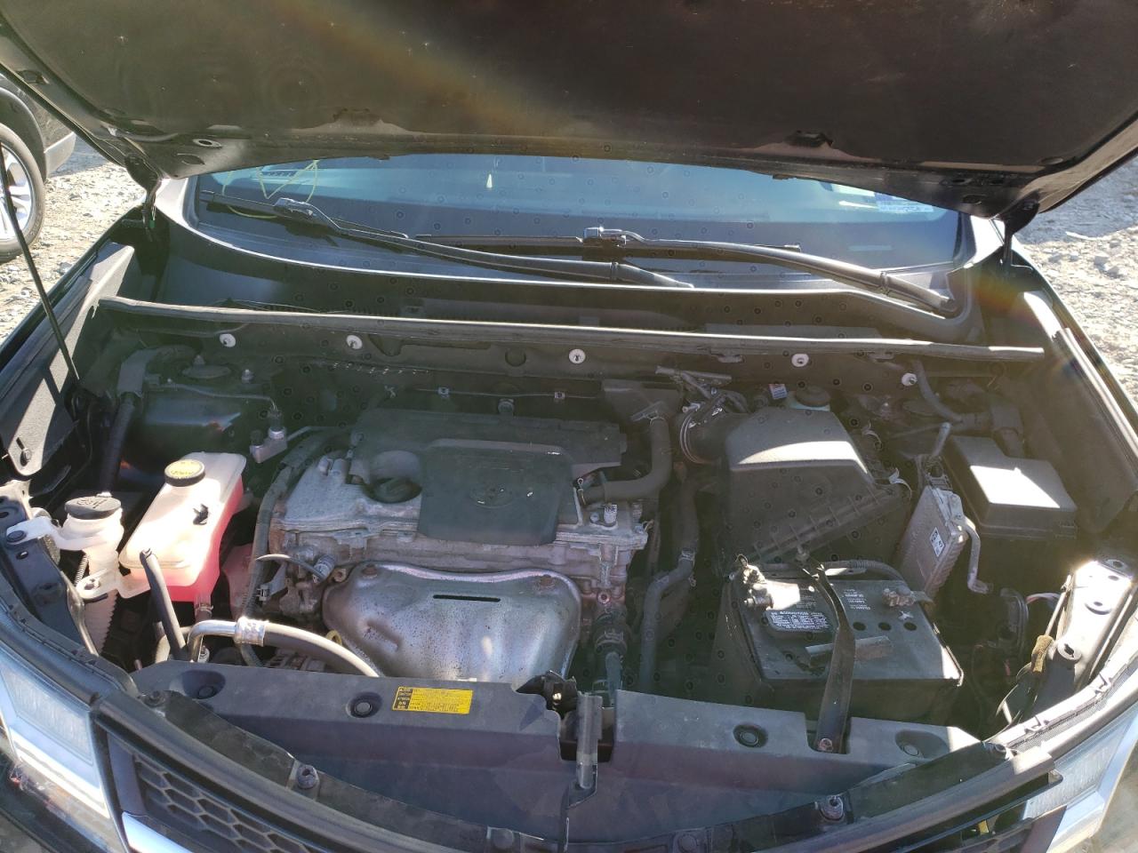 Photo 7 from auction – 2015 TOYOTA RAV4 LIMIT with VIN 2T3DFREV1FW385114