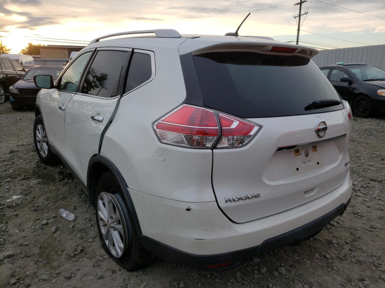 Photo 3 from auction – 2016 NISSAN ROGUE S with VIN KNMAT2MV0GP643348