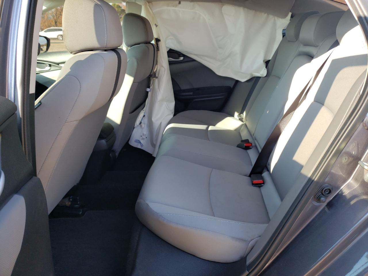 Photo 6 from auction – 2017 HONDA CIVIC EX with VIN 19XFC2F74HE226529