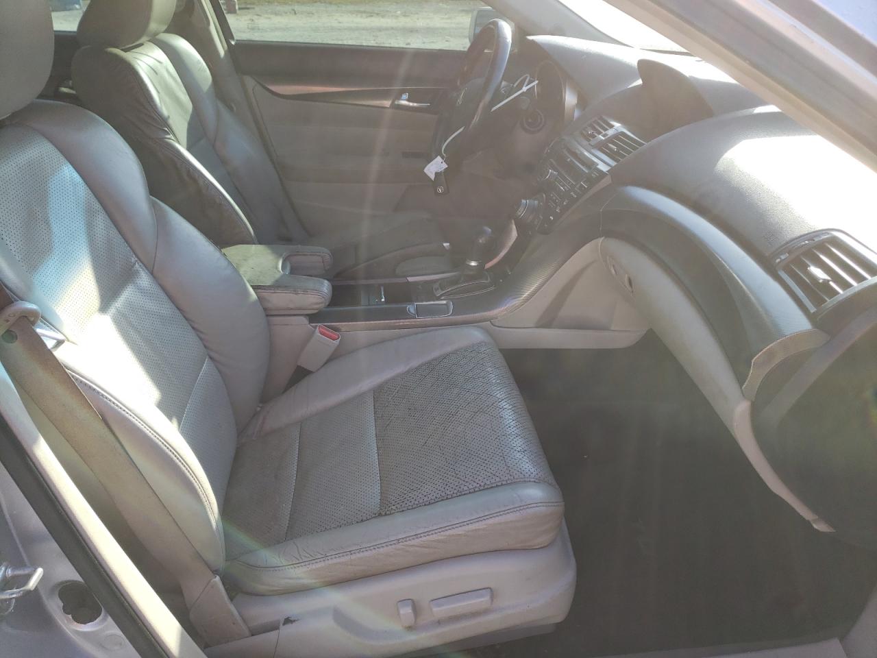 Фото 5 с аукциона – 2012 ACURA TL с VIN 19UUA8F53CA035762