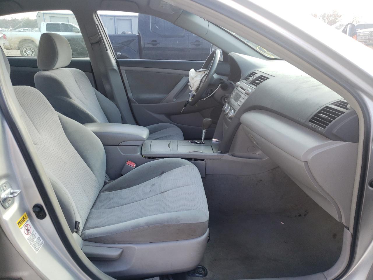 Photo 5 from auction – 2011 TOYOTA CAMRY BASE with VIN 4T1BF3EK3BU640942