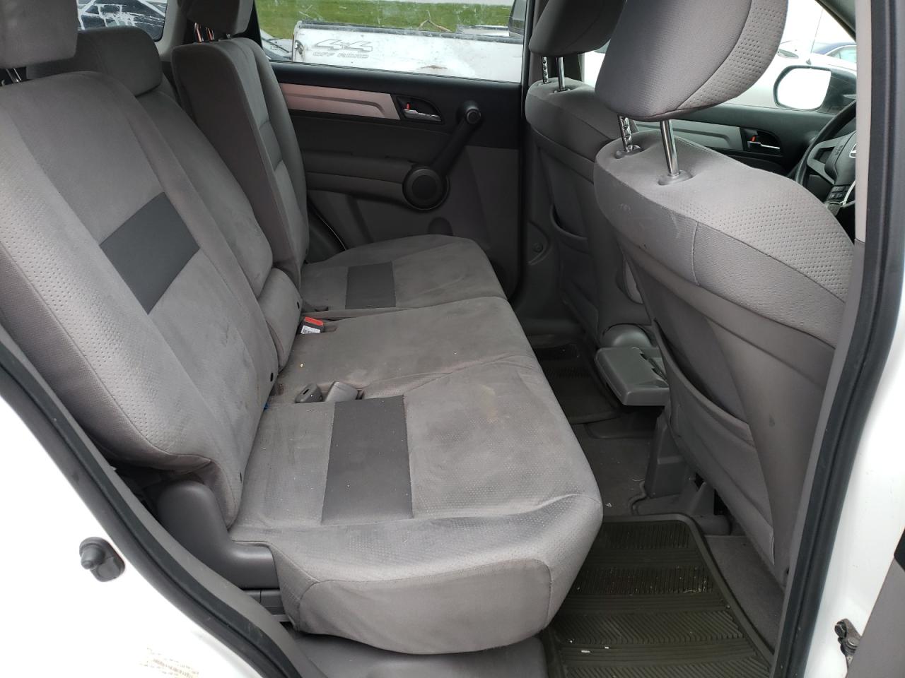 Photo 6 from auction – 2011 HONDA CR-V with VIN JHLRE4H43BC030721