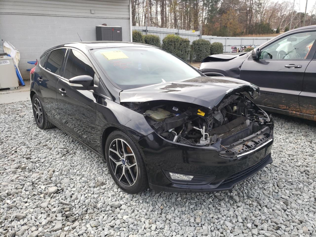 FORD FOCUS SEL 2017 with VIN 1FADP3M26HL248098 - Photo from auction