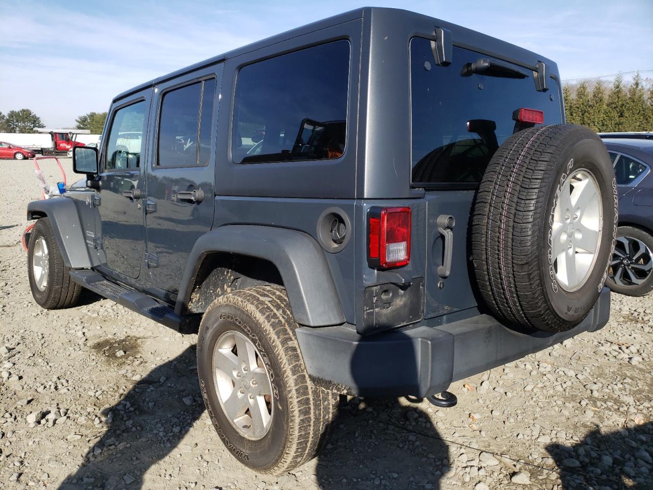 Photo 3 from auction – 2018 JEEP WRANGLER U with VIN 1C4BJWDG6JL859867