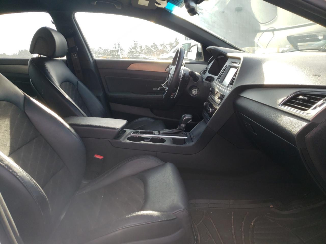 Photo 5 from auction – 2017 HYUNDAI SONATA SPO with VIN 5NPE34AB9HH461832