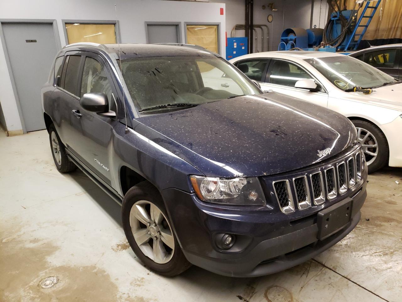 JEEP COMPASS SP 2016 with VIN 1C4NJDBBXGD523876 - Photo from auction