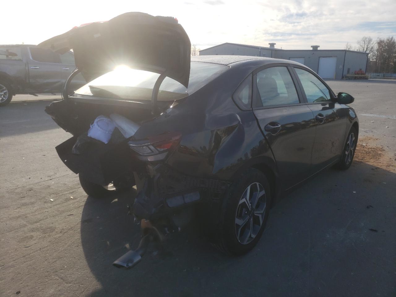 Photo 4 from auction – 2021 KIA FORTE FE with VIN 3KPF24AD3ME300710