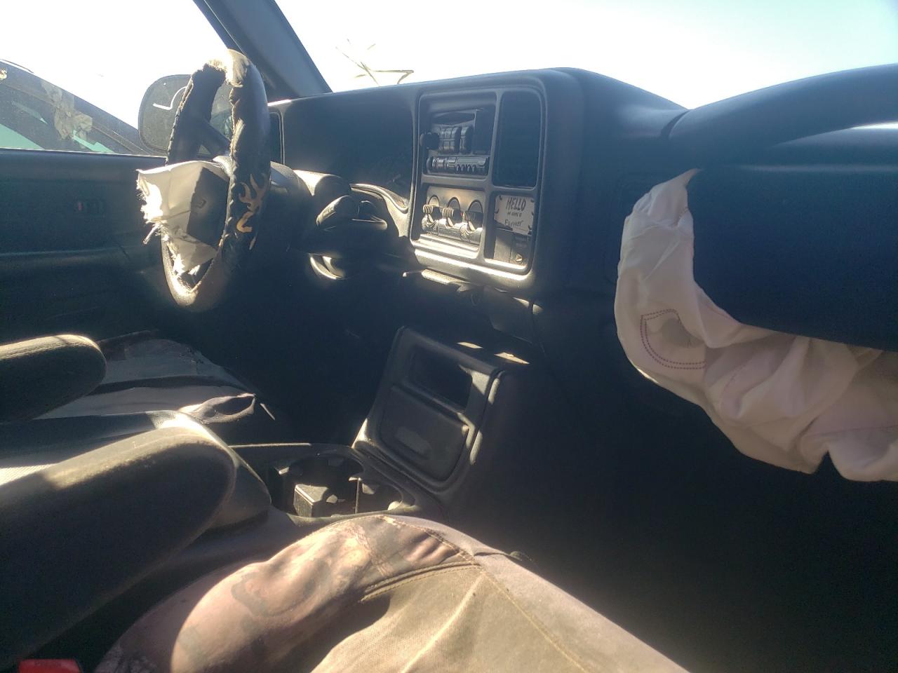 Photo 9 from auction – 2001 CHEVROLET SILVERADO with VIN 1GCHC29U41E275659