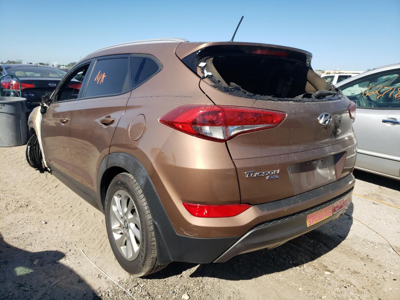 Photo 3 from auction – 2016 HYUNDAI TUCSON LIM with VIN KM8J33A26GU062773