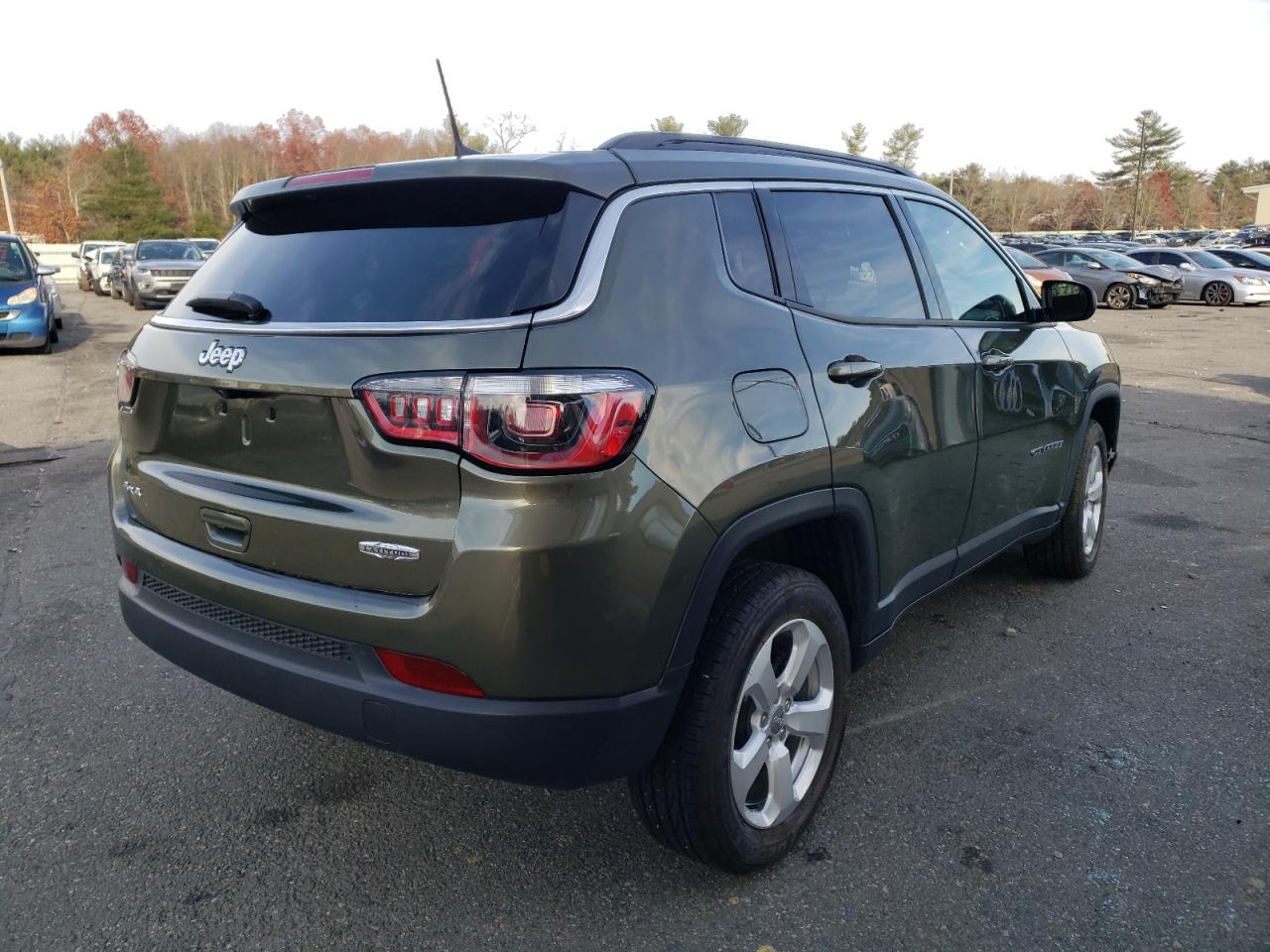 Photo 4 from auction – 2019 JEEP COMPASS LA with VIN 3C4NJDBBXKT714524