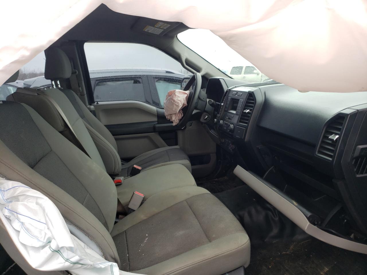 Photo 5 from auction – 2016 FORD F150 SUPER with VIN 1FTEX1EP7GFB68268