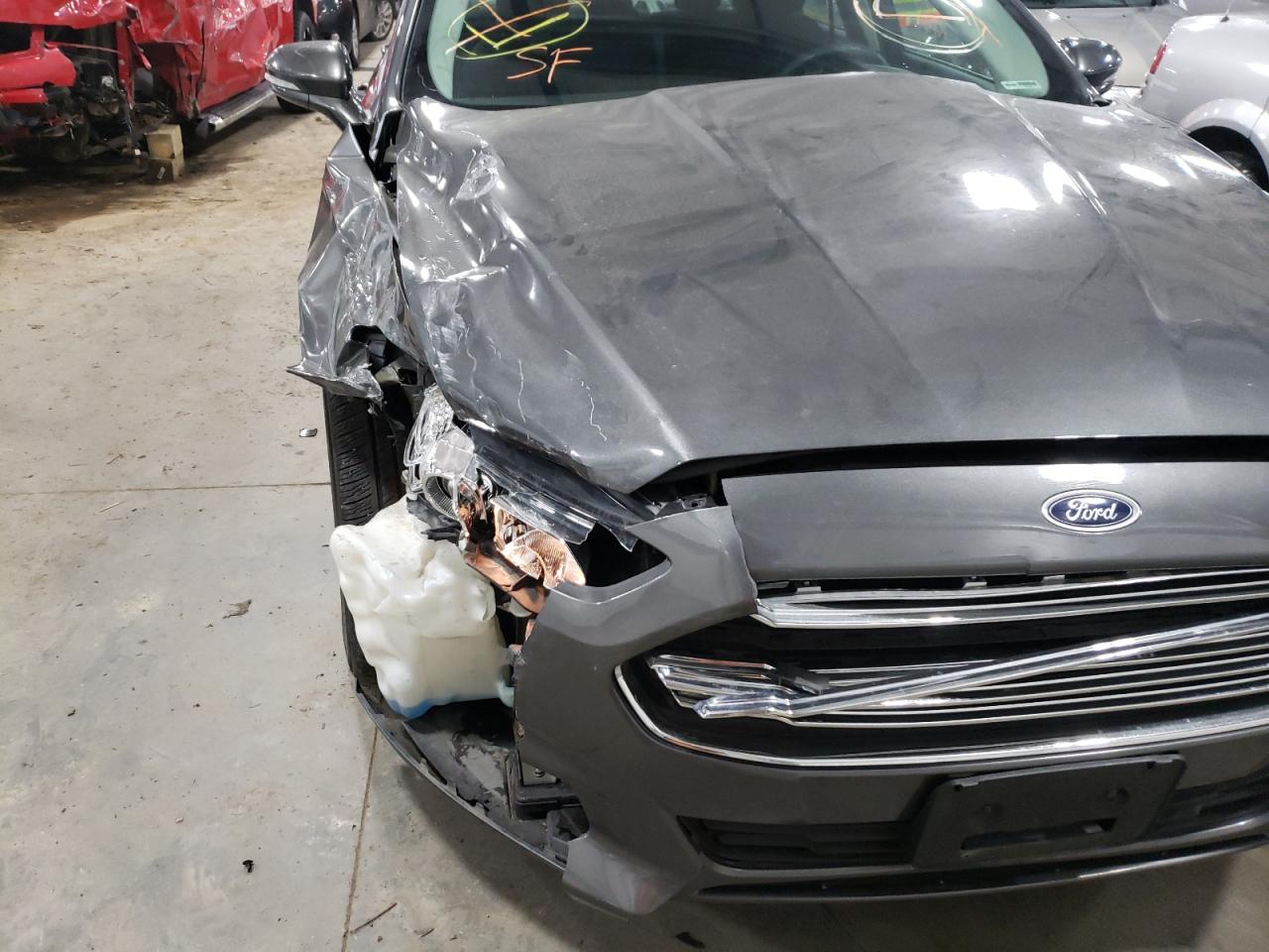 Photo 9 from auction – 2016 FORD FUSION SE with VIN 3FA6P0LU9GR397860