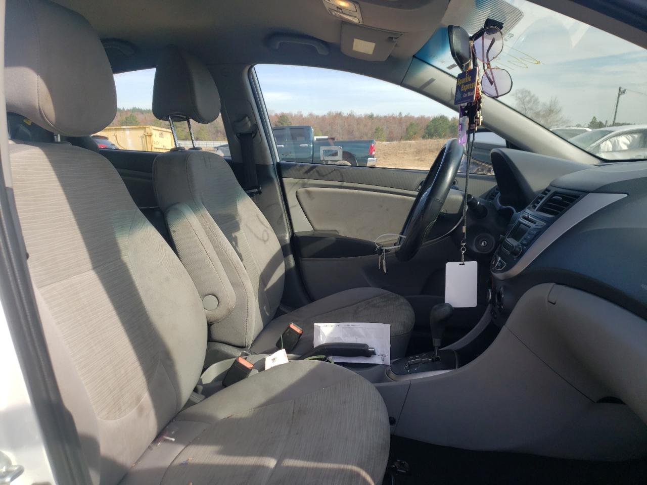 Photo 5 from auction – 2017 HYUNDAI ACCENT SE with VIN KMHCT4AE6HU214531