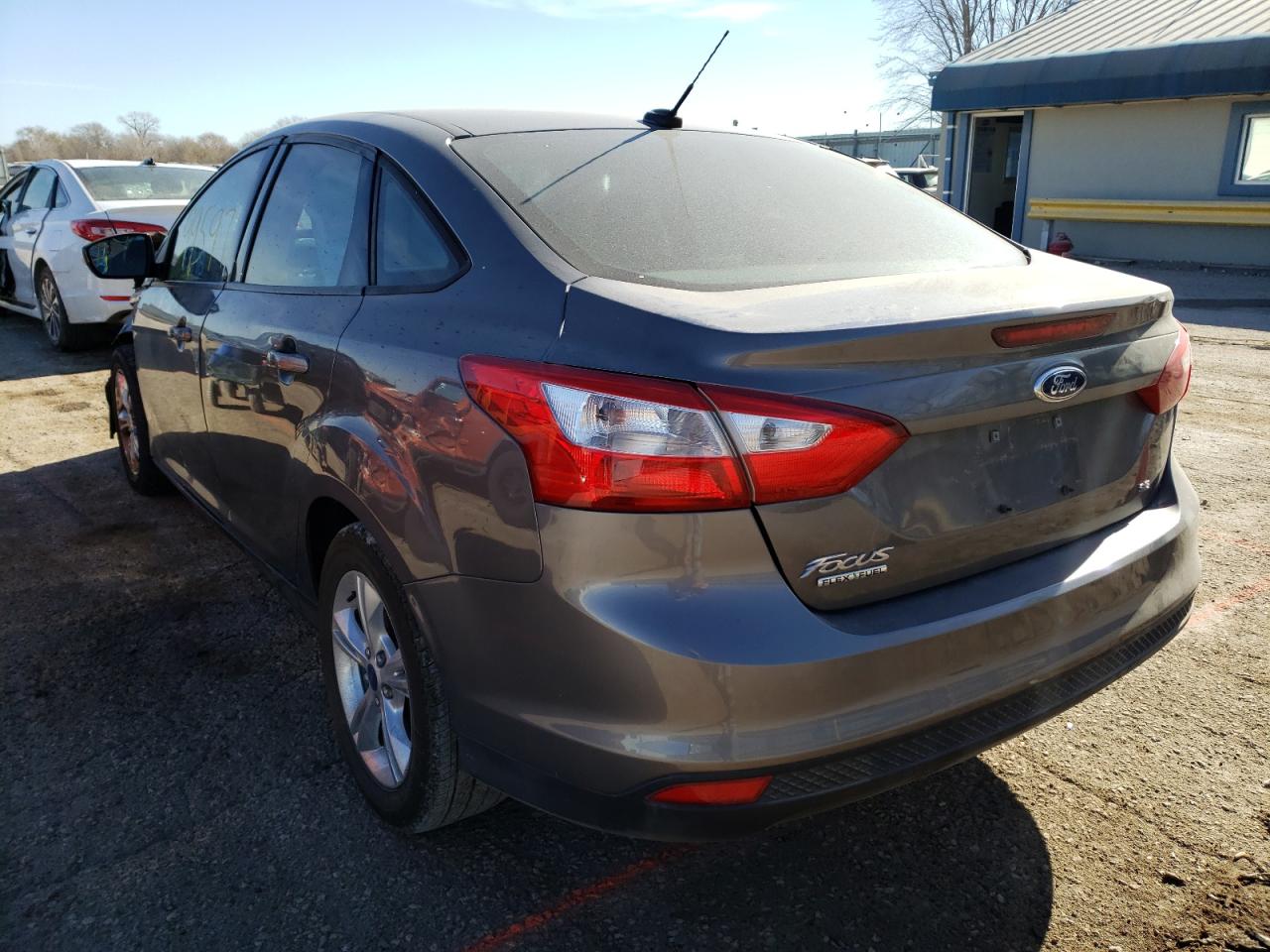 Photo 3 from auction – 2013 FORD FOCUS SE with VIN 1FADP3F26DL276927