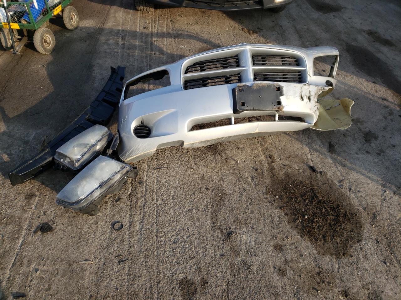 Photo 9 from auction – 2008 DODGE CHARGER with VIN 2B3KA43R38H144447
