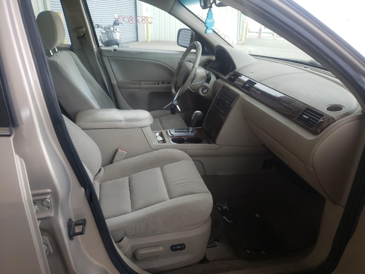 Photo 5 from auction – 2007 FORD FIVE HUNDR with VIN 1FAHP24167G125184