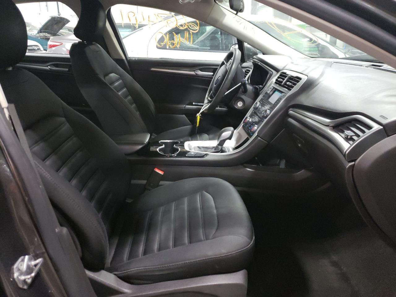 Photo 6 from auction – 2016 FORD FUSION SE with VIN 3FA6P0LU9GR397860