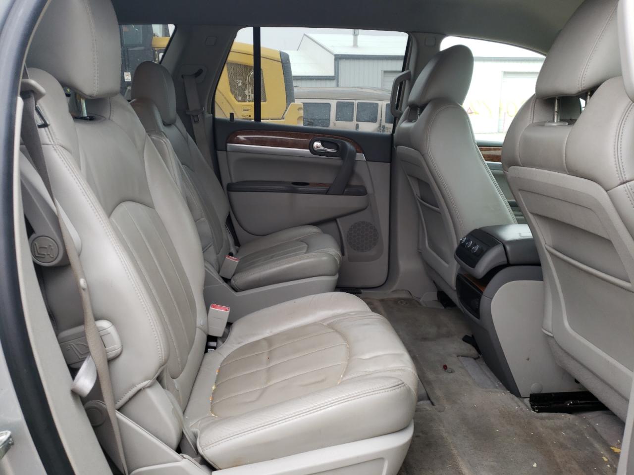 Photo 6 from auction – 2010 BUICK ENCLAVE CX with VIN 5GALRBED0AJ163657