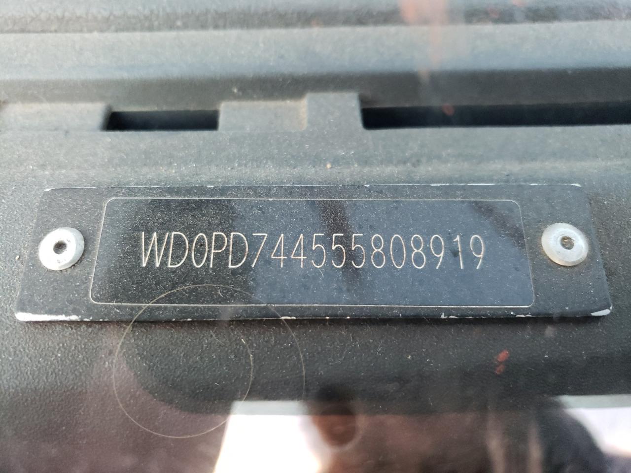 Photo 10 from auction – 2005 DODGE SPRINTER 2 with VIN WD0PD744555808919