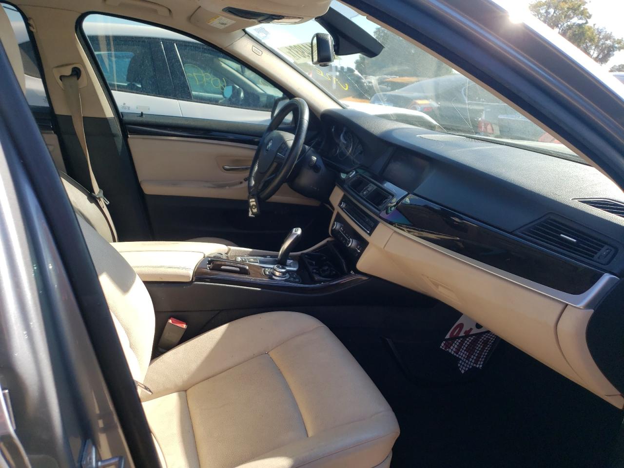 Photo 5 from auction – 2012 BMW 528 I with VIN WBAXG5C58CDW24220