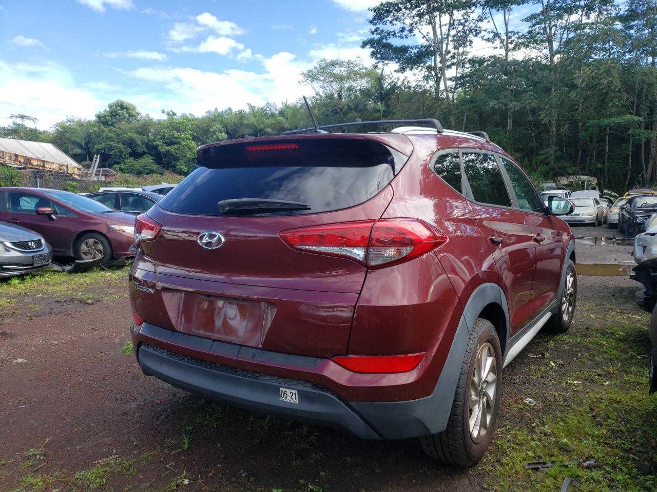 Photo 4 from auction – 2017 HYUNDAI TUCSON LIM with VIN KM8J33A47HU486191