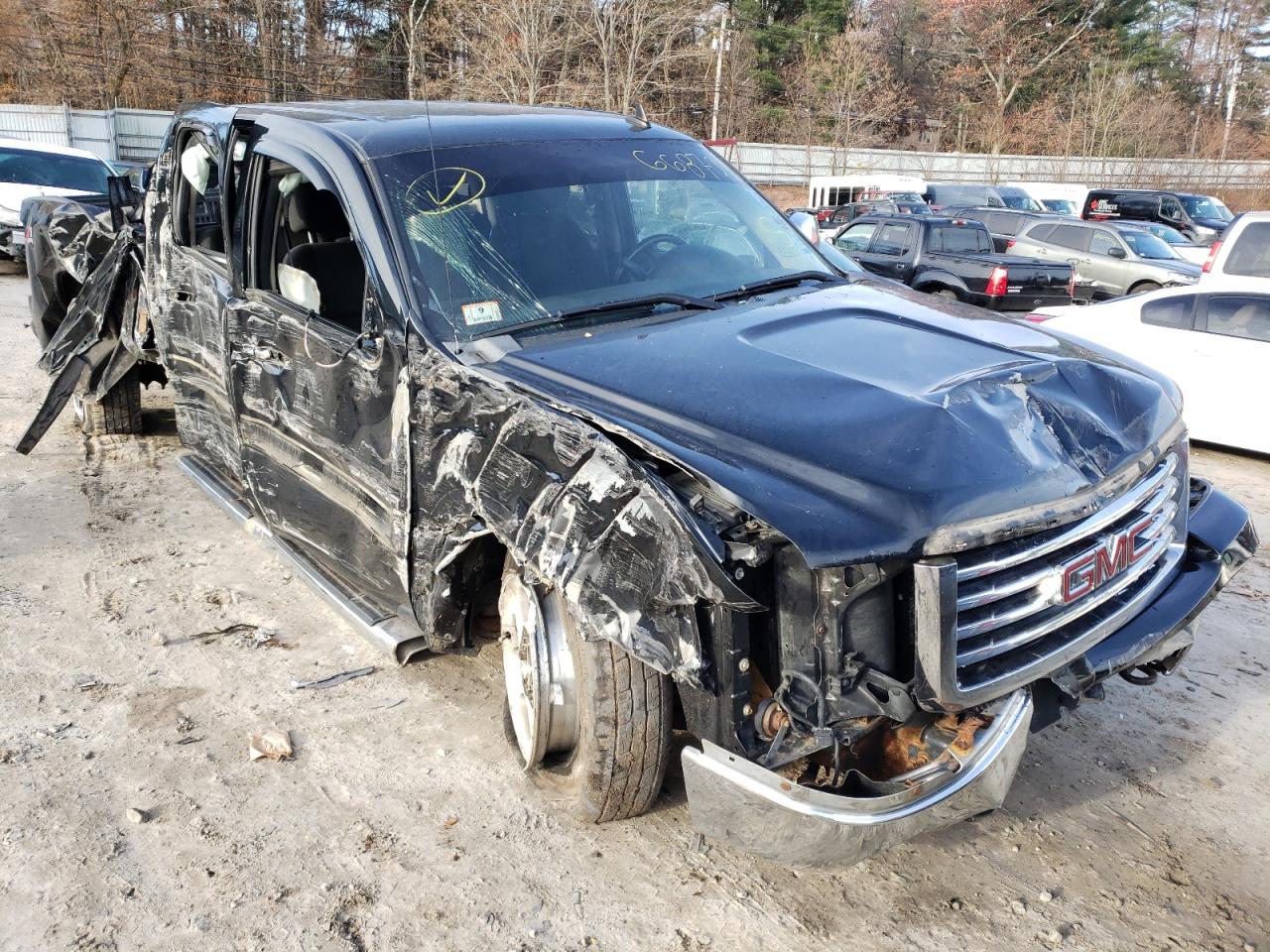 GMC SIERRA K15 2011 with VIN 3GTP2VE30BG210945 - Photo from auction